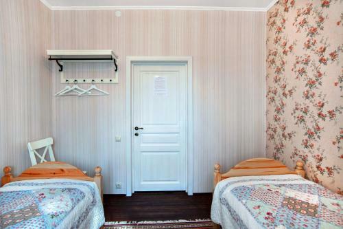 Hostal Guest House Optina