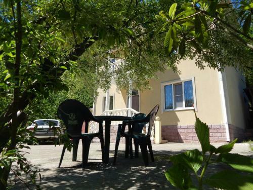 Hostal Forest Inn Guest House