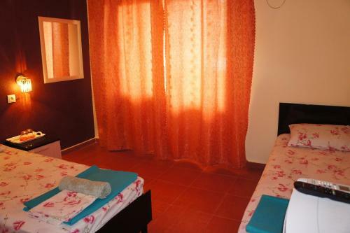 Hostal El Greco Hotel