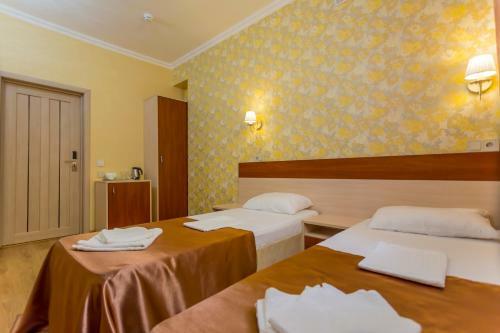 Hostal Guest House Ug-otel