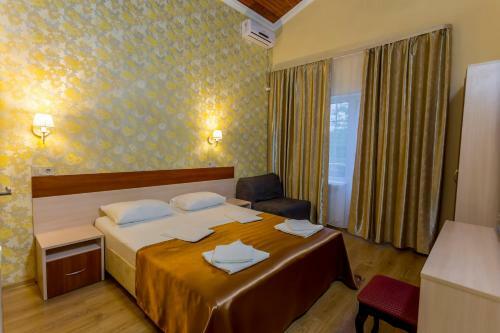 Hostal Guest House Ug-otel