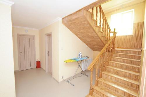 Hostal Guest House Ug-otel