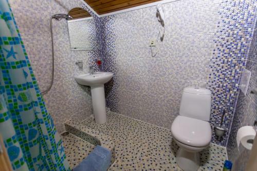 Hostal Guest House Ug-otel
