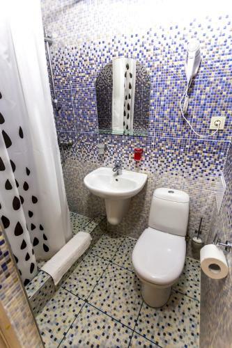 Hostal Guest House Ug-otel