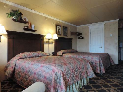 Plaza Motor Motel