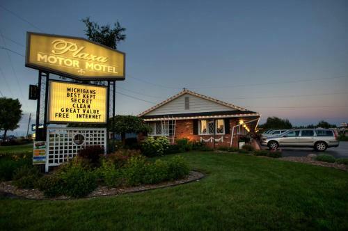 Plaza Motor Motel