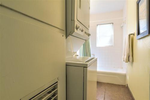 Apartamento Costa Bella Courtyard Condo