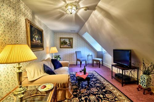 Bed & Breakfast Darby Field Inn