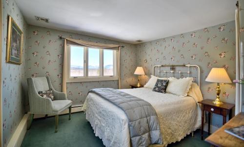 Bed & Breakfast Darby Field Inn