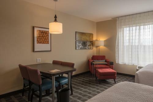Hotel Towneplace Suites By Marriott Syracuse Clay