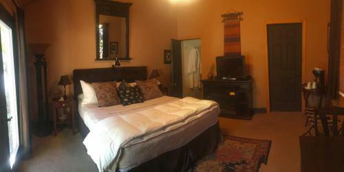 Posada The Whitmore Inn