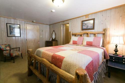 Hotel Silver Fork Lodge & Restaurant