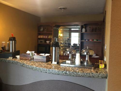 Hotel Adoba� Gladstone
