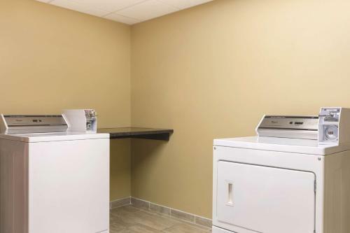 Posada Country Inn & Suites By Radisson, Fergus Falls, Mn