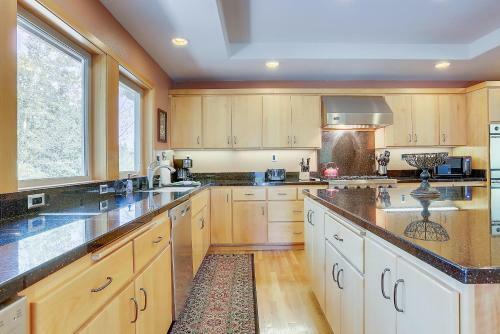 Tournament-golf View-5br/4ba