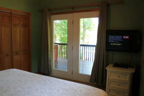 Ma Cook Lodge - Sharps Chapel