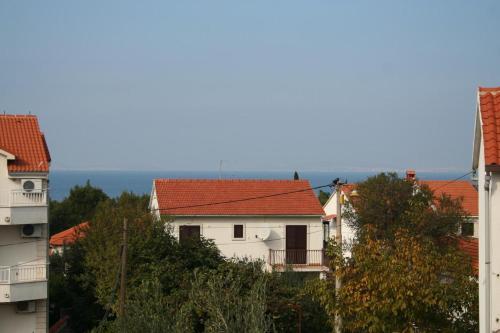 Apartments With A Parking Space Supetar, Brac - 2903