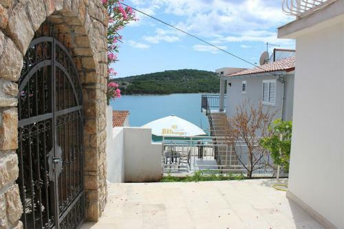 Apartamentos Tisno Hills