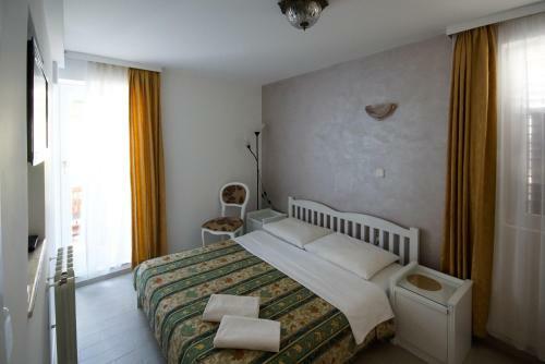 Apartments And Rooms Degra