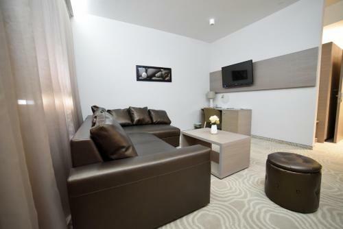 Royal Airport Hotel