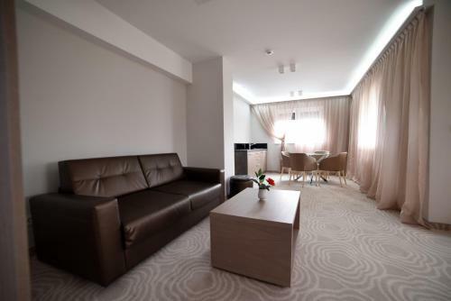 Royal Airport Hotel