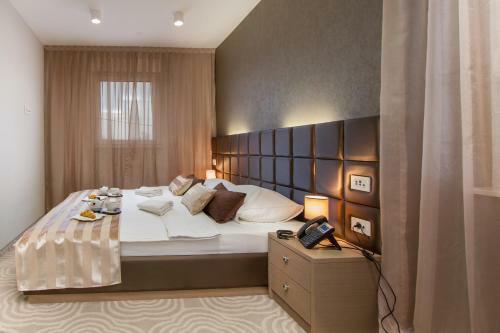 Royal Airport Hotel