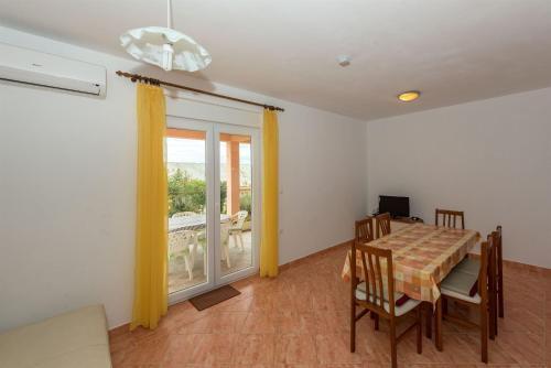 Apartments An?elo