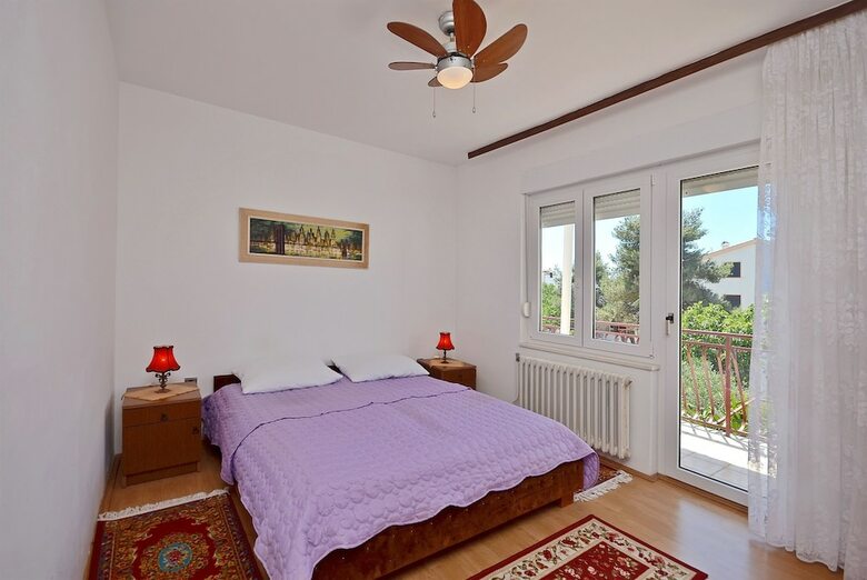 Hostal Apartments And Rooms Josipa