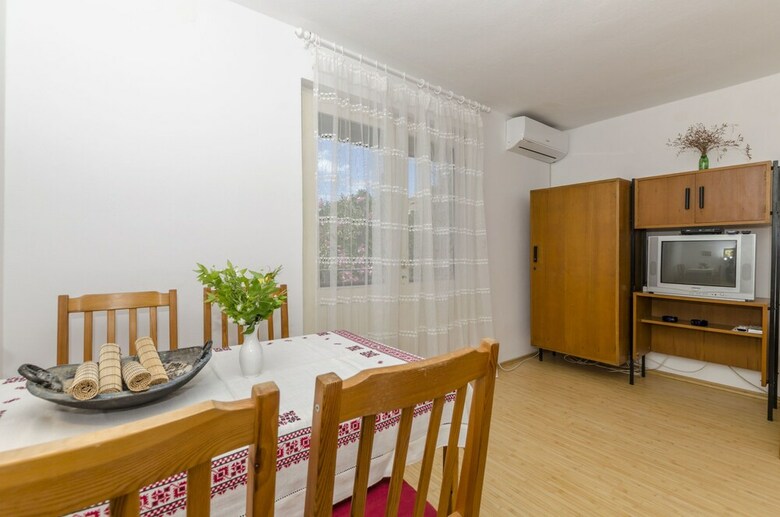 Apartment Maslina