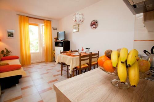 Apartment Vrbnik 8