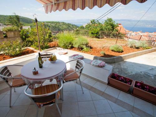 Apartment Vrbnik 8