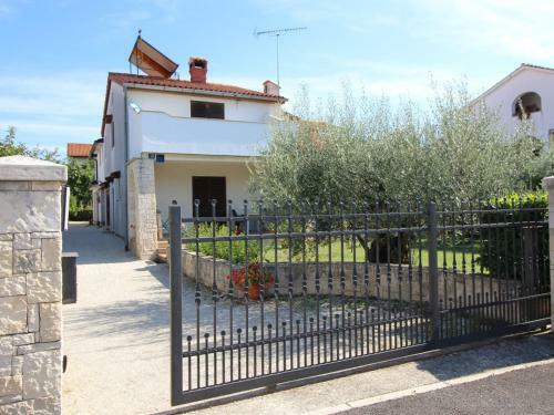 Apartment In Porec/istrien 34561