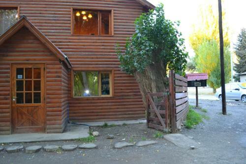 Camping Y Hostal El Ovejero