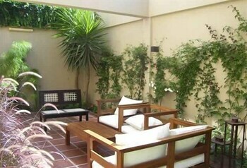 Hotel Tayka Suites