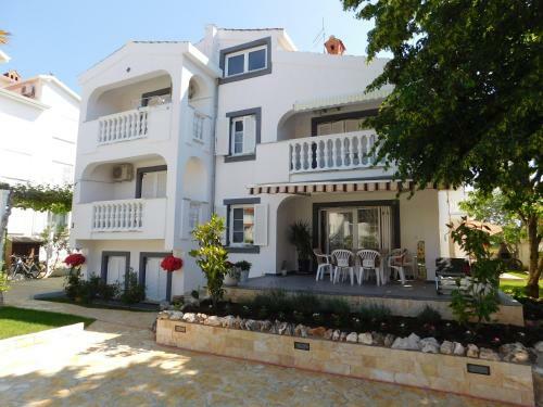 Apartments Lucija