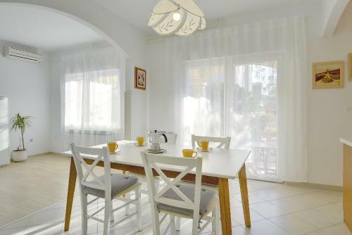 Apartment Ljuba