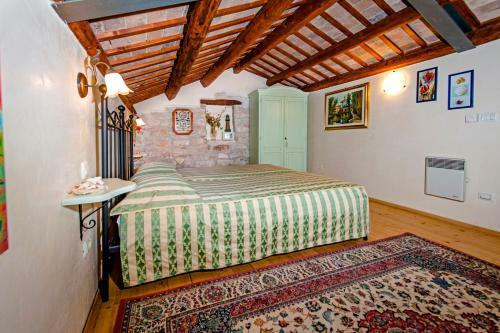 Hostal Residence La Carera