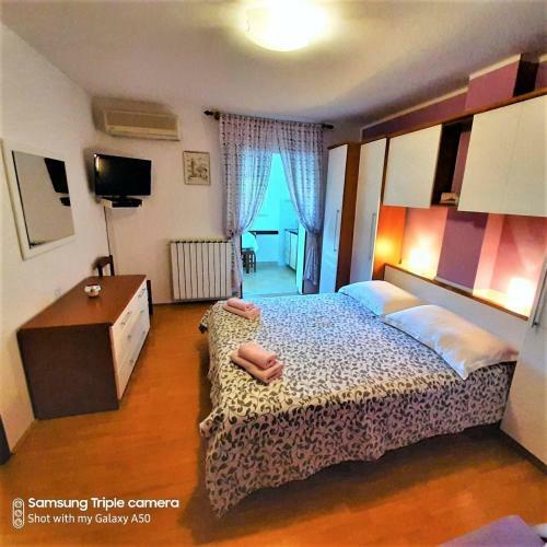 Apartments Elda