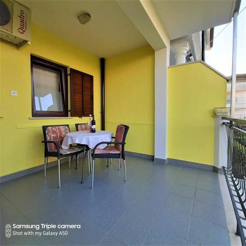 Apartments Elda