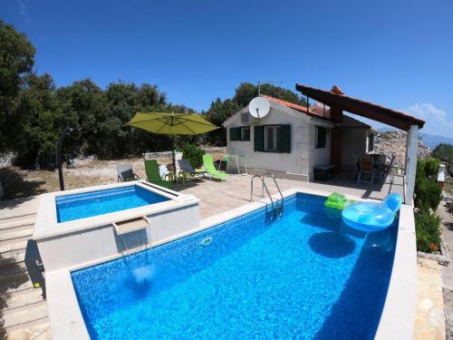 Modern Villa In Skrip With Swimming Pool