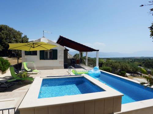 Modern Villa In Skrip With Swimming Pool