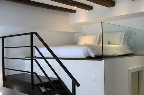 Hostal Azur Palace Luxury Rooms