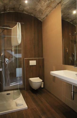 Hostal Azur Palace Luxury Rooms