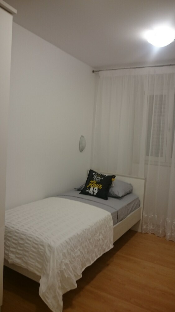 Apartamentos Guesthouse Pjaceta