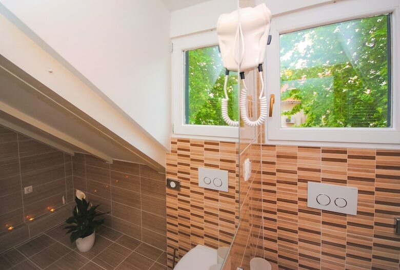Hostal Lanterna Rooms