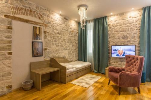 Apartamentos Tifani Luxury Rooms 2