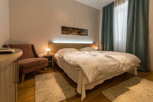 Apartamentos Tifani Luxury Rooms 2