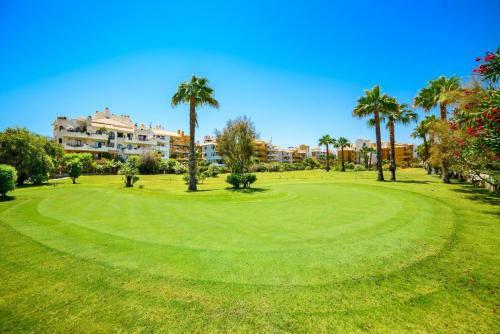 Punta Prima Apartment Sleeps 4 Pool Air Con Wifi