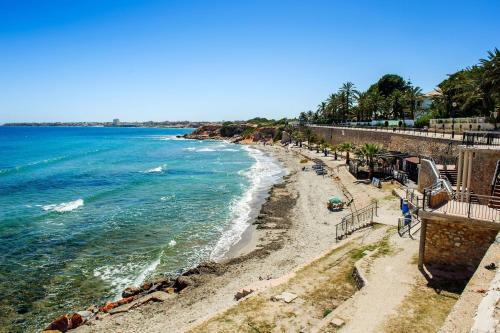 Punta Prima Apartment Sleeps 4 Pool Air Con Wifi
