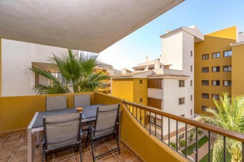 Punta Prima Apartment Sleeps 4 Pool Wifi